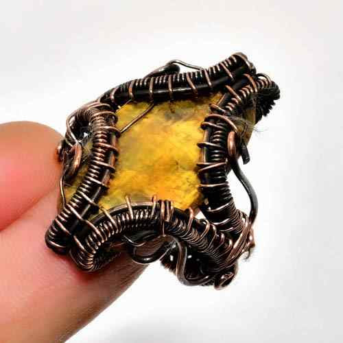 Amber Radiance – Honey Quartz Copper Ring