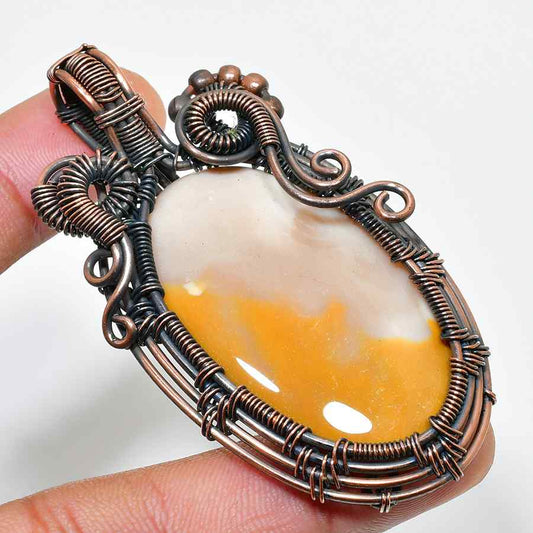 Gaia’s Embrace – Agate & Copper Pendant