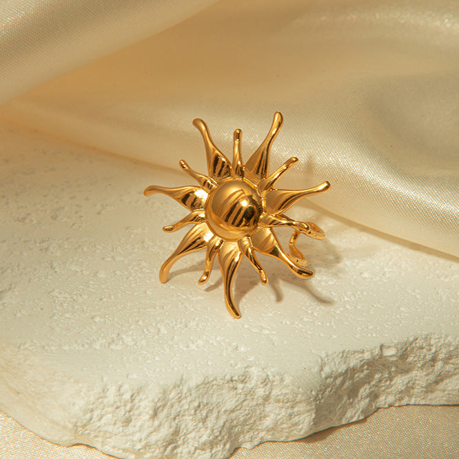 Soare Gold Ring