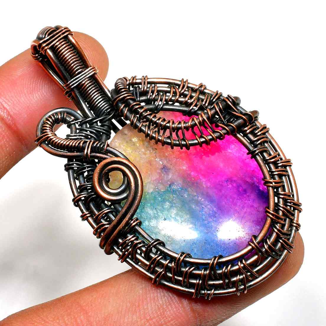Radiant Harmony – Agate Copper Pendant