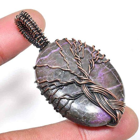 Ezra’s Veil – Mystic Amethyst Copper Pendant