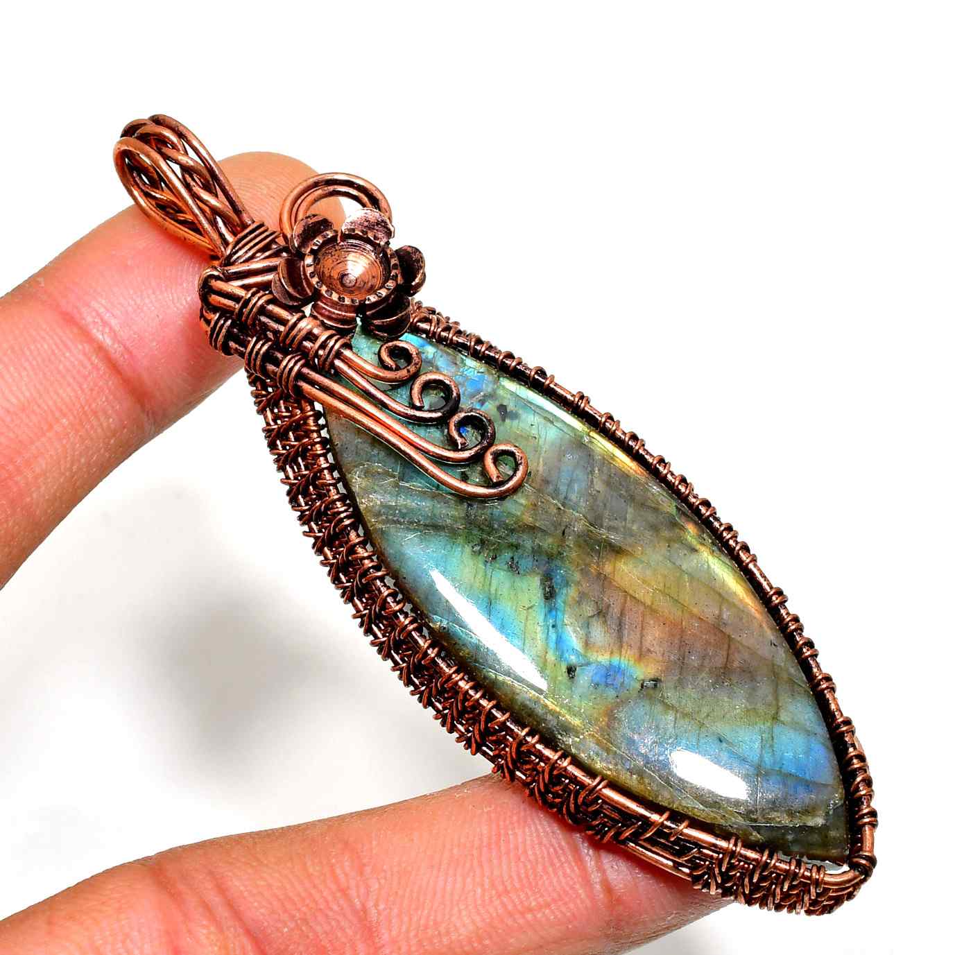 Aura’s Light – Labradorite & Copper Pendant