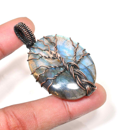 Sylvan Whisper – Labradorite Tree of Life Pendant