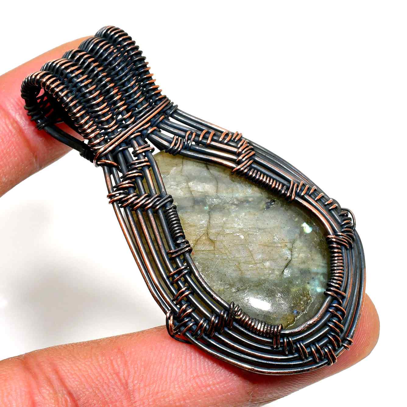 Selene’s Tear – Labradorite Copper Pendant