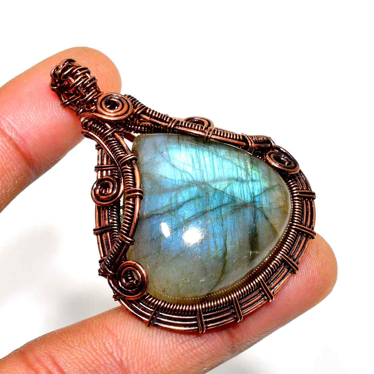 Ethereal Glow – Labradorite & Oxidized Copper Pendant