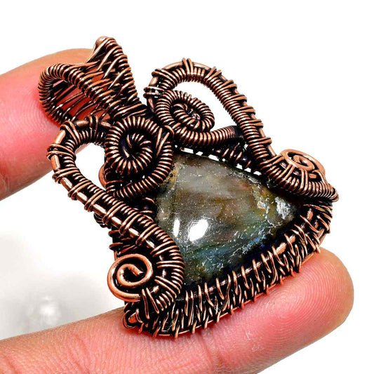 Aurora’s Veil – Labradorite Copper Pendant