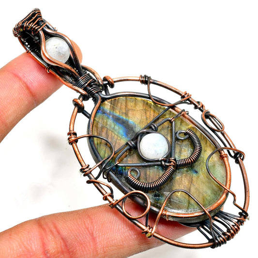 Soul Beacon – Labradorite & Copper Pendant