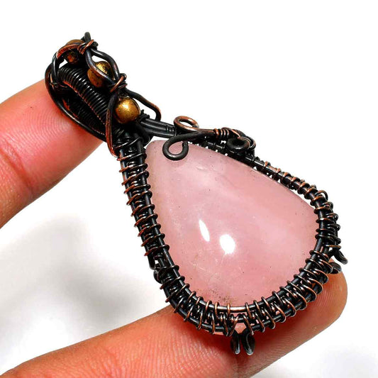 Amora’s Embrace – Rose Quartz Copper Pendant