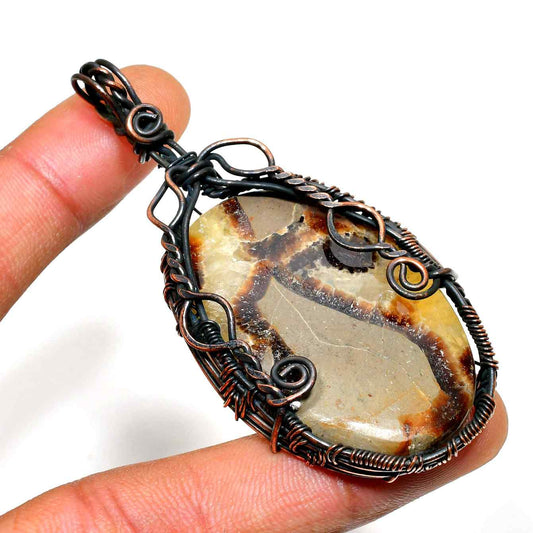 Terra’s Embrace – Oxidized Copper Agate Pendant
