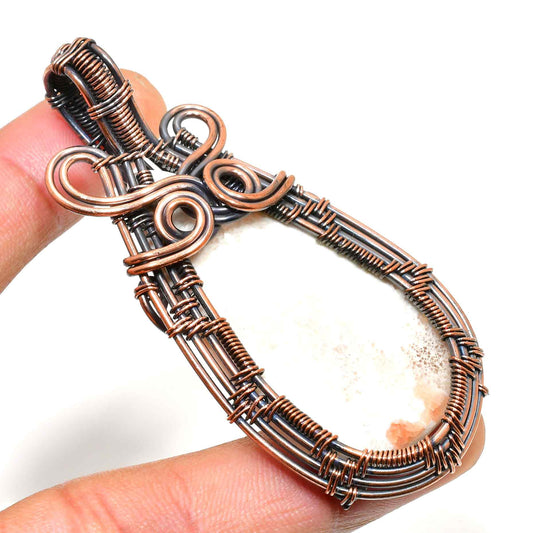 Luna’s Grace – Copper-Wrapped Amethyst Pendant