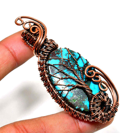 Ocean’s Embrace – Turquoise Copper Pendant