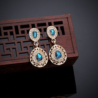 Vintage Crystal Drop Earrings and Necklace Set