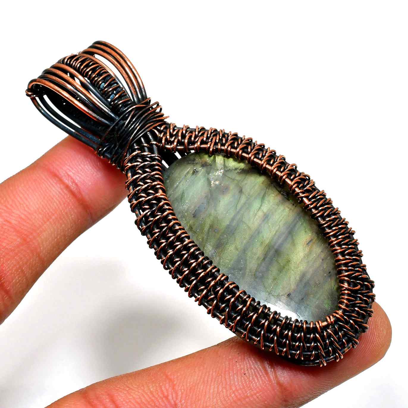 Aurora’s Glow – Labradorite Copper Pendant