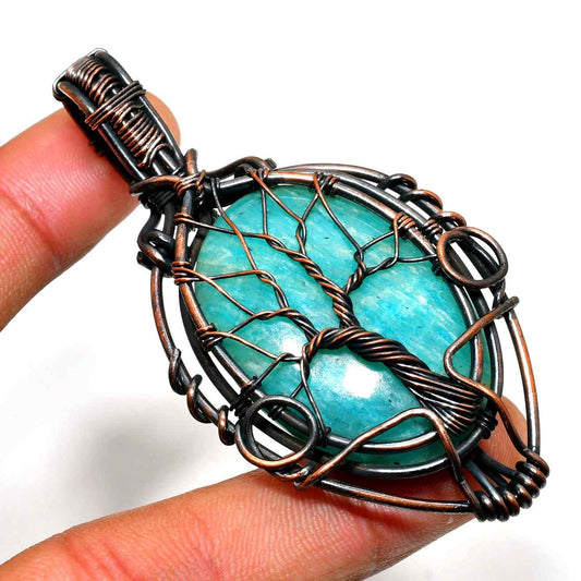 Aurora’s Embrace – Turquoise Copper Pendant