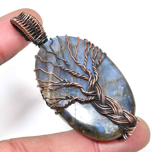 Gaia’s Glow – Labradorite Tree of Life Copper Pendant