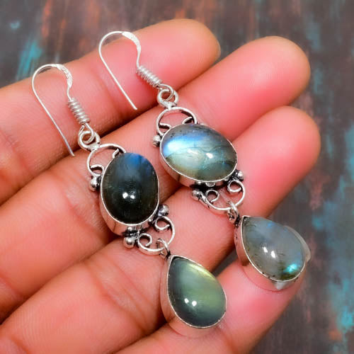 Aurora’s Gleam – Labradorite Silver Earrings