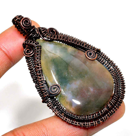 Aurora’s Embrace – Grounding Stone Copper Pendant