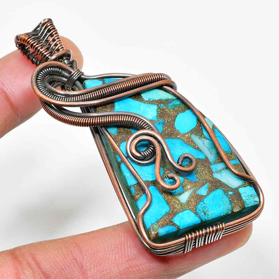 Tranquil Aura – Turquoise Copper Pendant