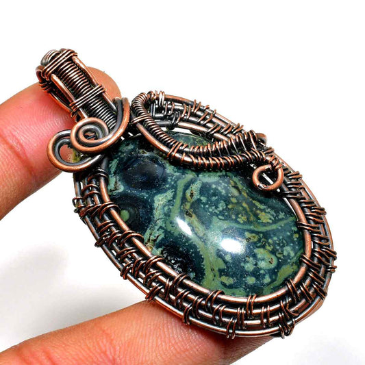 Earthbound Grace – Copper-Wrapped Stone Pendant