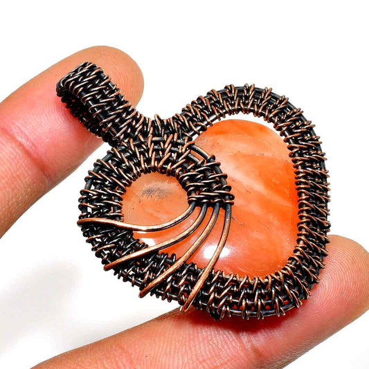 Ember’s Embrace – Carnelian & Oxidized Copper Pendant