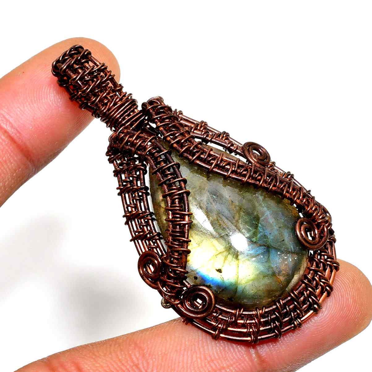 Selene’s Veil – Labradorite Copper Pendant