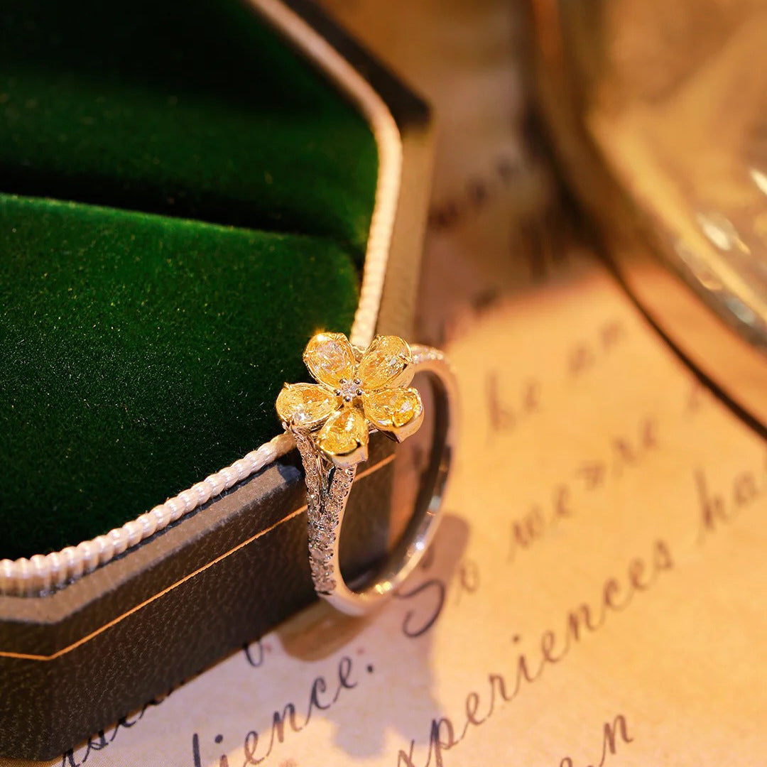 Solara Bloom Ring