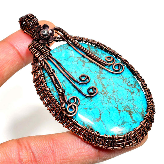 Serenity’s Embrace – Turquoise & Copper Pendant