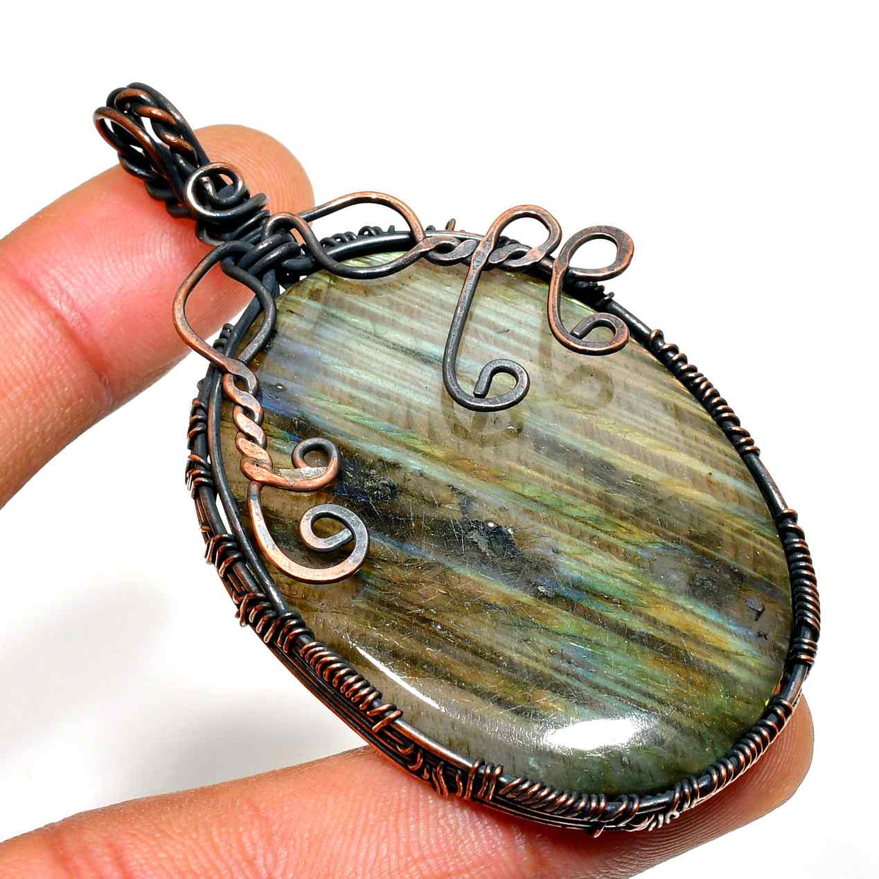 Mystic Aurora – Labradorite Copper Pendant