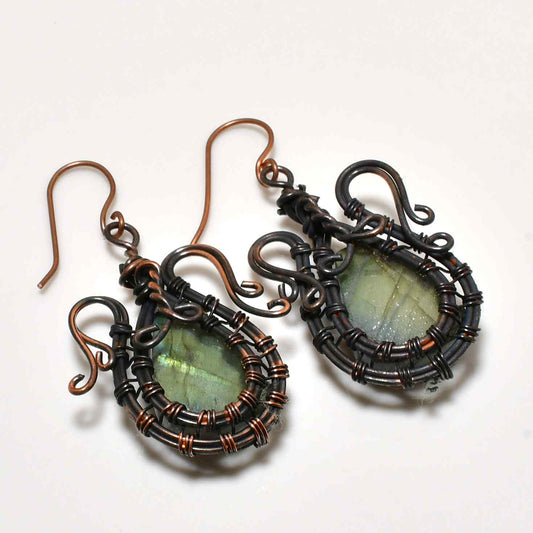 Moonlit Veil – Labradorite & Antique Bronze Earrings