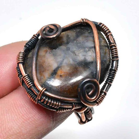 Gaia’s Embrace – Copper-Wrapped Gemstone Ring