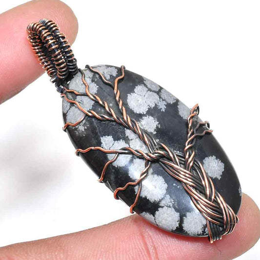 Frostfire Harmony – Snowflake Obsidian Copper Pendant