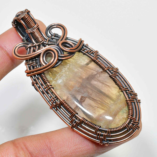 Aurora’s Veil – Labradorite Copper Pendant