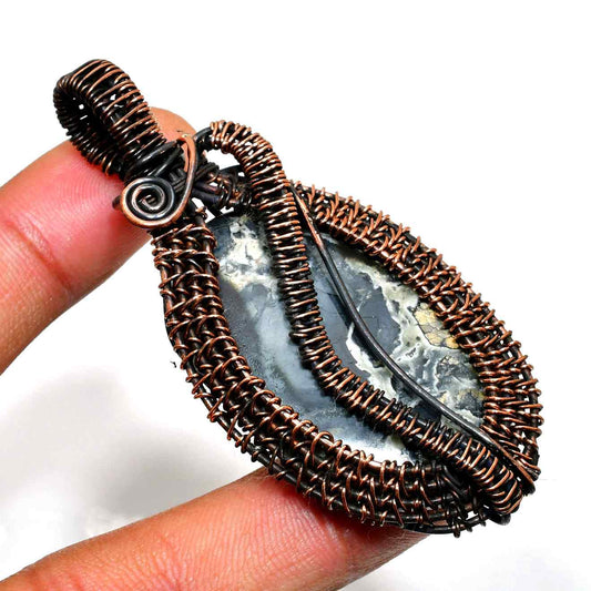 Artisan’s Embrace – Agate & Antique Copper Pendant