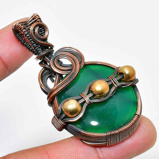 Verdant Embrace – Emerald & Copper Pendant