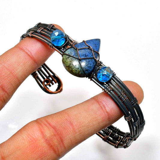 Ocean’s Harmony – Copper Wire-Wrapped Gemstone Bracelet