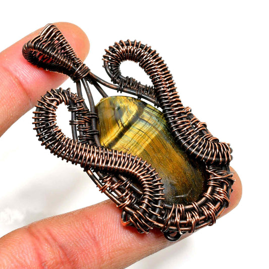 Ember’s Guard – Tiger’s Eye Copper Pendant
