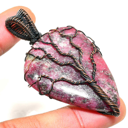 Scarlet Heart – Ruby Copper Pendant