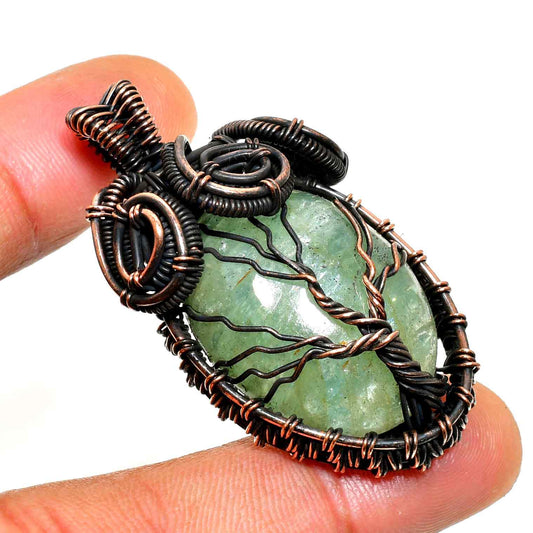 Emerald Whispers – Copper-Wrapped Aventurine Pendant