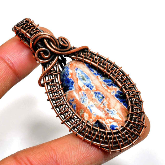 Ember’s Embrace – Carnelian & Copper Pendant