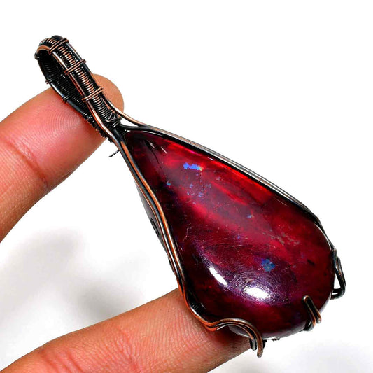 Crimson Reverie – Red Agate & Oxidized Copper Pendant
