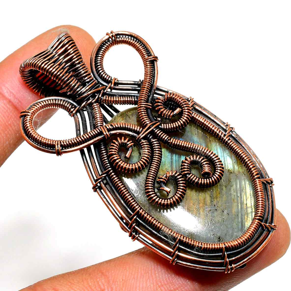Celestial Veil – Labradorite & Copper Pendant