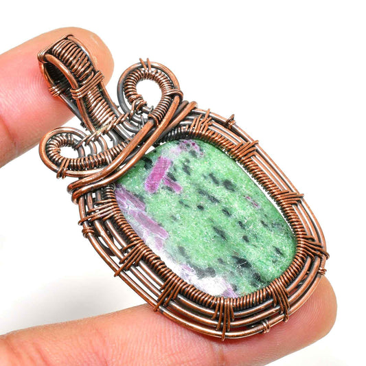Terra’s Embrace – Tourmaline Copper Pendant