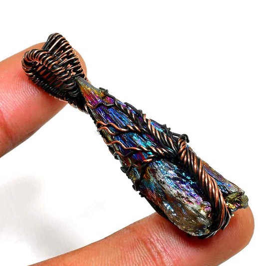 Aurora’s Embrace – Aura Quartz Copper Pendant