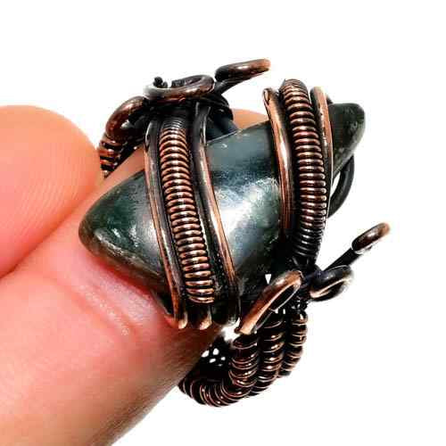 Ember’s Embrace – Garnet & Bronze Ring
