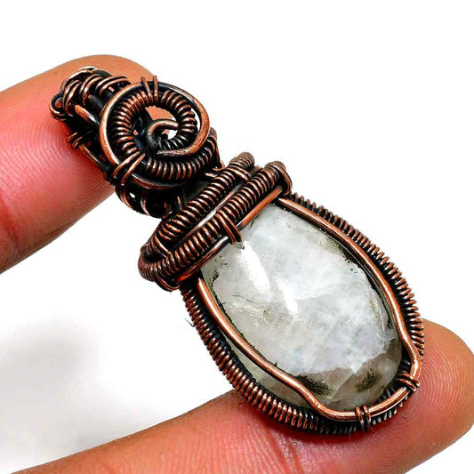 Earth’s Whisper – Copper-Wrapped Quartz Pendant
