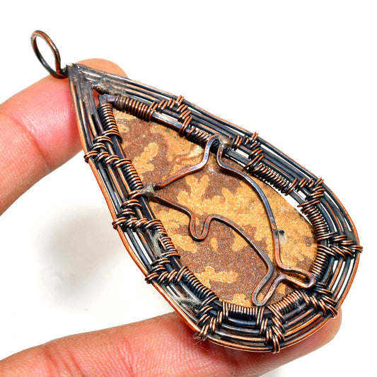Terra’s Embrace – Oxidized Copper Stone Necklace