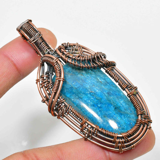 Azure Essence – Copper-Wrapped Kyanite Pendant