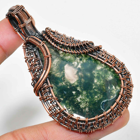 Sylvan Serenity – Copper-Wrapped Green Stone Pendant