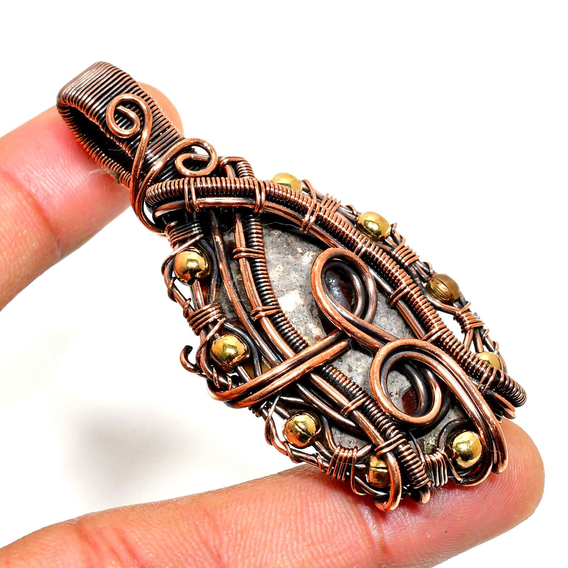Tranquil Guardian – Copper-Wrapped Gemstone Pendant