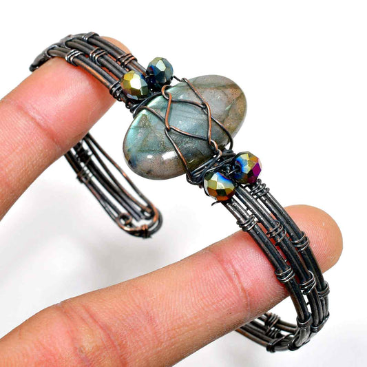 Aurora’s Spectrum – Labradorite & Crystal Bracelet